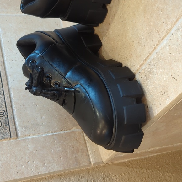 Shoedazzle Black Sabine Oxford Lug Sole Platform Loafers Sneakers - Picture 4 of 8